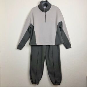 JUBILEE Gray Sweatsuit Set Super Soft
Oversized Pullover L and Sweatpants M